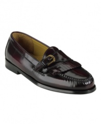 Stand on tradition when you slip into these men's dress shoes. This handsome, handsewn pair of men's loafers will lend a classic look to your dressy wardrobe. Imported.