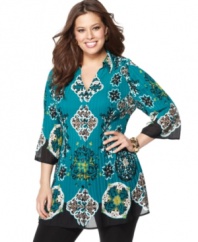 Get your leggings set for Alfani's three-quarter sleeve plus size tunic top, flaunting a stunning print and crinkled texture.