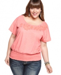 Get a fresh look for the season with Eyeshadow's short sleeve plus size top, highlighted by floral applique.