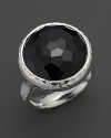 Mounted on a sterling silver band, this deep black onyx ring makes an intriguing addition to your look.