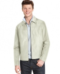 A sleek, sophisticated design lets this Perry Ellis jacket top off any look with aplomb.