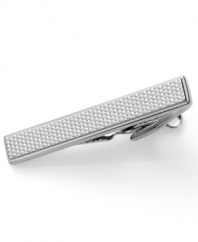 Make a style statement that keeps your look current with this tie clip from Kenneth Cole Reaction.