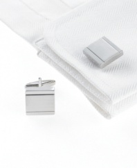 Simple style. Keep your look quietly polished with these cufflinks from Kenneth Cole Reaction.