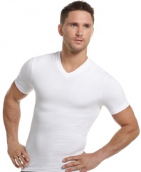 In a slimming stretch cotton blend, One Flat Jack's compression V neck t-shirt pulls double duty so you can lose the extra baggage and wick away moisture for a cool burst of confidence.