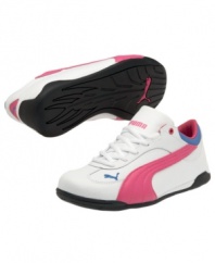 Time to get moving! These Fast Cat Jr sneakers from Puma are motorsport essentials and keep her comfortable and stylish in any outfit or stituation.