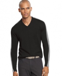Cover up for cold months with this sporty, relaxed v-neck ski sweater from Kenneth Cole. Contrast stripe detailing at the shoulder and sleeve lends a sleek point of intrigue.