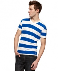 This hip v-neck t-shirt from Kenneth Cole Reaction gives your style a downtown edge.
