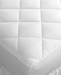 Drift off to sleep surrounded by the comfort of lofty, diamond-stitch quilting with this soothing Home Design mattress pad. Designed to protect your mattress while offering an extra layer of plush softness to your bed, this bedding essential is exactly what sweet dreams are made of.