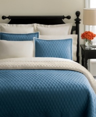 Accent your Martha Stewart Collection bedding with an extra touch of homespun elegance. Featuring allover quilting in a diamond pattern, this pure cotton quilted sham is the essence of effortless charm.