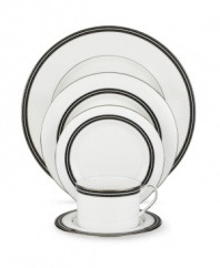 In the hands of kate spade, black and white is anything but basic. Dancing ebony stitched stripes provide a stunning contrast to the pristine china of the Union Street dinner plates.