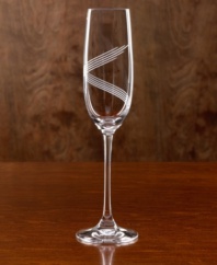 This beautiful champagne flute pairs fluid etching with traditional stemware styling for an upbeat sensibility. From Lenox, this collection of toasting flutes is durable and chic. Qualifies for Rebate