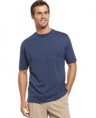 Day after day, you put in your time at the office, so isn't it time for a break? Kick back and relax with this comfortable, casual pocket tee from Tommy Bahama.