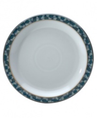 With an ocean-inspired pattern glazed in cool blues and fresh white, the Azure Shell salad plates bring seaside allure to the casual table. From Denby's collection of dinnerware, the dishes are incredibly durable stoneware for oven to table use.
