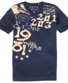 Cool and casual, this graphic t-shirt from guess is a simple style basic.