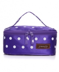 Keep your cosmetics organized and oh-so stylish in this satin cosmetic case from Jimeale. A fun lining and spacious interior gives you plenty of room to add to your makeup collection.