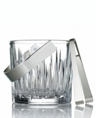 From the world-famous Reed & Barton company comes an ice bucket in the classic and traditional Soho pattern, a richly cut design in clear crystal. A perfect choice for first-time collectors of affordable crystal stemware and barware.