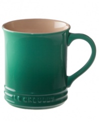 Crafted for durability and ease of use but with a brilliant enamel finish to redefine a table, the Le Creuset mug lends smart, enduring style to everyday dining. The broiler-safe design makes it as perfect for soup and chili as it is for coffee and tea.