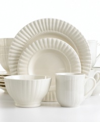 The elegant fluting and soft off-white glaze of this Maison set brings a taste of the French countryside to your table. From Thomson Pottery dinnerware, these dishes feature delicate beading which lends additional polish to a set that's casual yet refined.