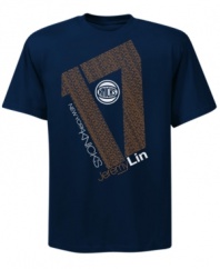Have you gone Lin-sane? Catch the fever with this crew-neck tee featuring the New York Knicks' own Jeremy Lin.