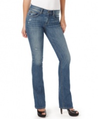 The Socialite style from Joe's Jeans is so hot right now! Pair it with your fave booties and tee for fab casual styling.