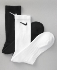 When it's time to restock the sock drawer, go for the comfortable convenience and sleek dri fit of Nike's six pack of athletic crew socks.