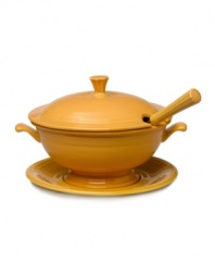 With the same Art Deco style and unparalleled durability that has made Fiesta a favorite for 75 years, this limited-edition soup tureen is a must for collectors and brilliant addition to everyone's casual table. Accompanying charger is embossed with Fiesta's flamenco dancer and 75th anniversary stamp.