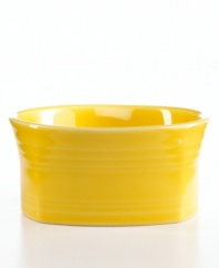 With the chip-resistant durability and fun colors you expect from Fiesta, the Square cereal bowl has a bold new shape that's worth celebrating. Ridged edges and a glossy finish bring out all the right angles.