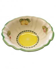 Adorned with fresh summer fruits, this porcelain rice bowl transforms your kitchen into a lush French garden. A fluted shape and sunny hues make it a delightful accompaniment to the mix-and-match Villeroy & Boch dinnerware and dishes collection.