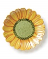Everything's coming up daisies in the happy and bright Gerbera platter from designer Carole Shiber and Clay Art. A warm golden hue and whimsical detail present your favorite recipes with sweet, whimsical style.