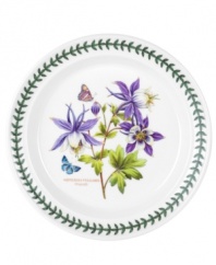 An exotic take on the much-loved Botanic Garden pattern, this dinner plate blooms with lush, tropical florals. Portmeirion's trademark triple-leaf border puts the finishing touch on this new dinnerware classic.