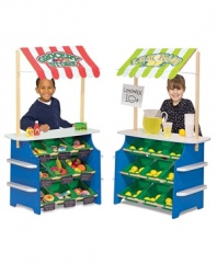 Grocery Store or Lemonade Stand? Take your pick by changing the reversible awning! This wooden play center features removable plastic bins for pretend shopping or storage, removable chalkboard price signs and a spacious countertop!