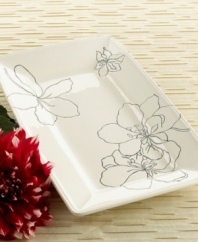 Mix-and-match! Sprawling black-and-white flowers lend your tabletop a modern sensibility. A blend of classic florals and contemporary design, this platter from the Laurie Gates dinnerware and dishes collection is crafted to enhance your decor at special occasions or quiet nights at home.