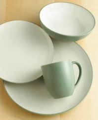 Mix and match these splashes of color for a tabletop with endless possibility! The modern coupe shape and two-tone hues mean Colorwave Green Coupe 4-piece place settings will bring life to any décor. Select pieces in your favorite shades to create a customized dinnerware and dishes collection.