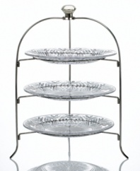 The sparkling sophistication of yesteryear makes a chic comeback with this magnificent serving rack. Plates feature the intricate starburst pattern of Godinger's popular Dublin crystal collection, suspended gracefully on three metal tiers.
