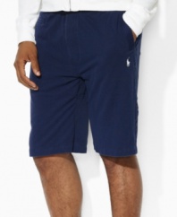 A comfortable update to a classic short, our mesh cargo short provides ultra-soft comfort in cozy cotton mesh.
