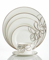 There's no classier canvas for your favorite recipes than kate spade new york Belle Boulevard place settings. A distinctive platinum band and whimsical bow design on fine white china dinnerware offers a look of easy sophistication.