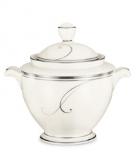Fluid platinum scrolls glide freely throughout this beautiful fine china covered sugar bowl from Noritake. Easy to match with any decor, the fresh and elegant Platinum Wave collection of dinnerware and dishes is a timeless look for fine dining or luxurious everyday meals.
