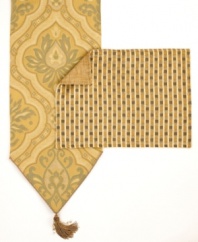 Golden yellow rays. Brighten up your dining area with this Elizabeth table runner from Sherry Kline Home. A bold, blooming design accented with green details creates a fresh appeal. Finished with twisted cord trim and tassel accent.