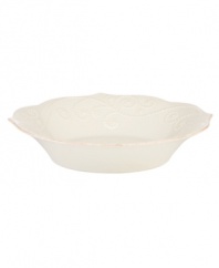 With fanciful beading and a feminine edge, this Lenox French Perle pasta bowl is a great addition to your white dinnerware and has an irresistibly old-fashioned sensibility. Hard-wearing stoneware is dishwasher safe and, in a soft white hue with antiqued trim, a graceful addition to any meal. Qualifies for Rebate