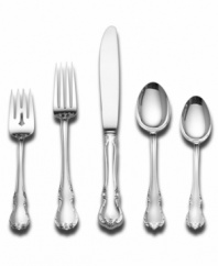 Delicate curling leaves and elegant scrolls trim this gleaming sterling silver flatware from Towle. A true classic, the French Provincial pattern adds a regal touch to traditional dinners.