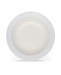 Full of possibilities, this ultra-versatile soup bowl from Noritake's collection of Colorwave white dinnerware is half glossy, half matte and entirely timeless in durable stoneware. Mix and match with square shapes or any of the other Colorwave shades.