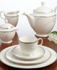 Fluid platinum scrolls glide freely throughout this beautiful fine china from Noritake. Easy to match with any decor, the fresh and elegant Platinum Wave collection of dinnerware and dishes is a timeless look for fine dining or luxurious everyday meals.