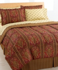 Royal colors of red and gold create a vintage look for the traditional at heart. This Davenport bedding ensemble combines old-world damask designs with sophisticated pleating, creating an instant air of luxurious comfort.