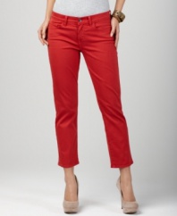 These chic capri jeans from Lucky Brand Jeans feature an of-the-moment bright red wash!