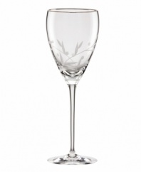 An instant classic, this Lenox crystal goblet features the Opal Innocence vine motif etched below a band of polished platinum. A beautiful companion to Opal Innocence dinnerware. Qualifies for Rebate