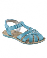 Get your pretty girl's sweet style on deck with the breezy charm of these Marina Fisherman sandals from Stride Rite.