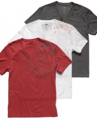 Get graphic. Add some detail to your casual look with this T shirt from Guess.