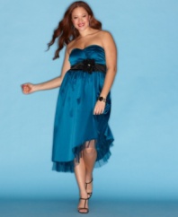 Snag your king in Ruby Rox's strapless plus size dress, accentuated by an embellished empire waist!