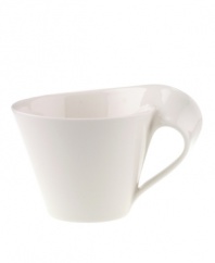 A hybrid of Asian-inspired style and modern details, the New Wave Caffé café au lait cup from Villeroy & Boch's dinnerware and dishes collection lends impromptu or informal gatherings sophistication. The unique, shape and warm, creamy glaze combine for a truly eye-catching effect. 13.5 oz capacity.