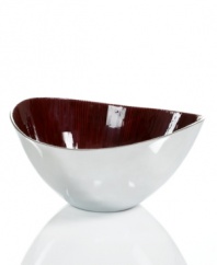 Full of surprises, this set of handcrafted salad bowls from the Simply Designz collection of serveware and serving dishes features sleek, polished aluminum lined with lustrous burgundy enamel. A striking home accent no matter what's on your menu.